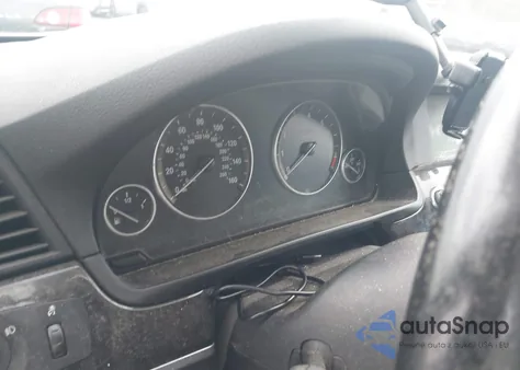 2011 BMW 528I из США, поврежденный, VIN WBAFR1C59BC260926